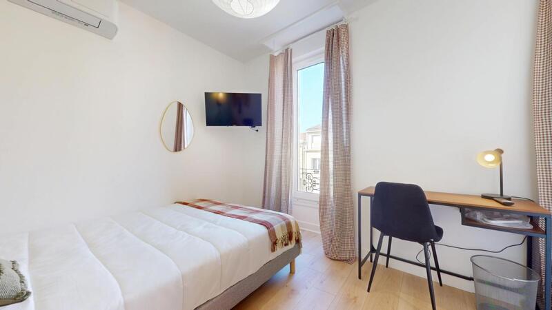 Maison en pierre - 148 m² - 10 pièces