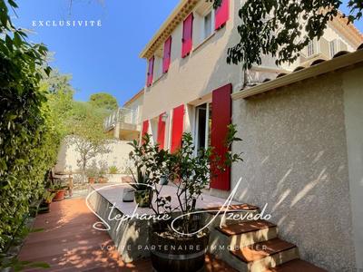 Maison jumelée - 85 m² - 4 pièces