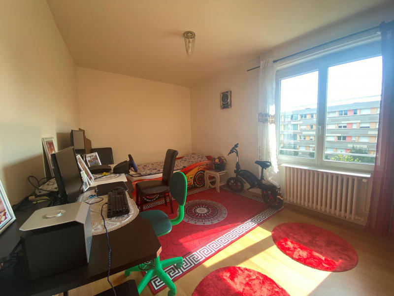 Appartement - 79 m² - 4 pièces