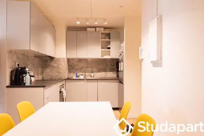 Chambre - 10 m² - 1 pièce