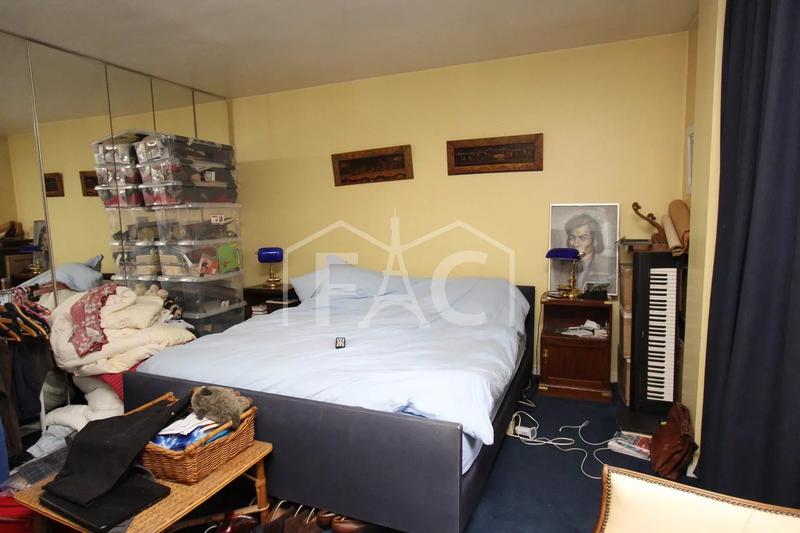 Appartement - 128 m² - 5 pièces