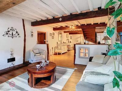 Maison de village - 238 m² - 9 pièces