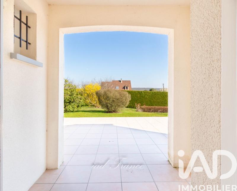 Maison - 246 m² - 9 pièces