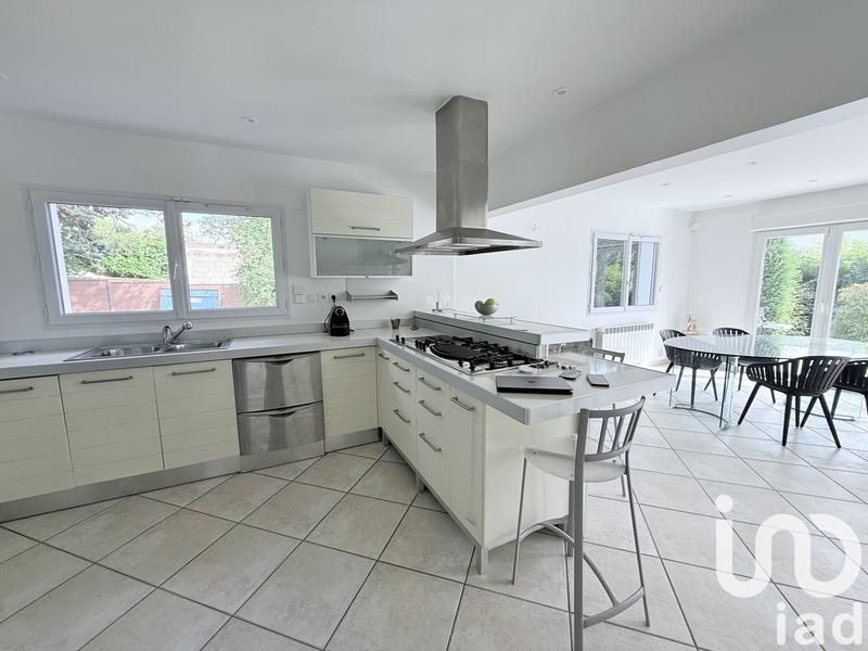 Maison - 183 m² - 7 pièces