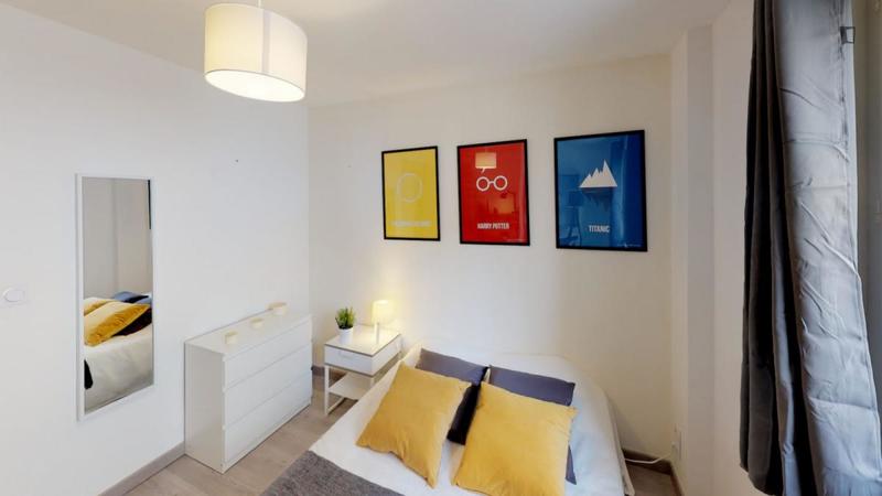 Chambre - 9 m² - 5 pièces