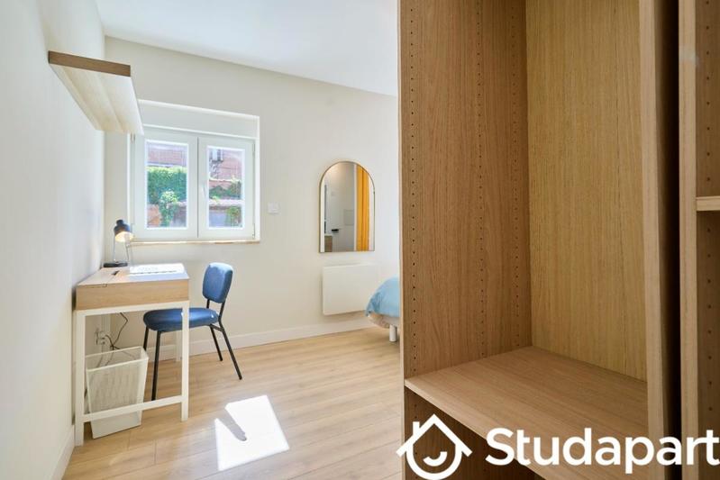 Chambre - 10 m² - 1 pièce