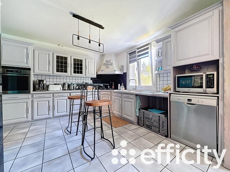 Maison - 110 m² - 4 pièces