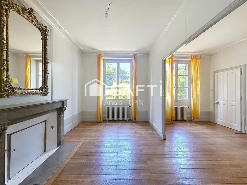 Maison - 180 m² - 9 pièces