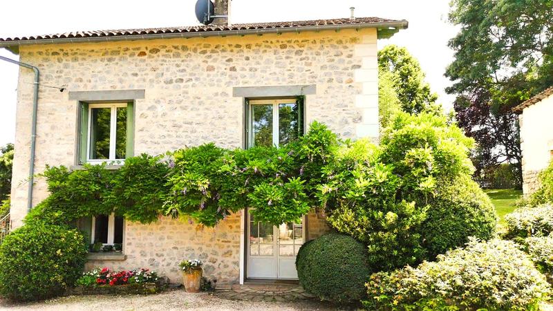 Maison - 223 m² - 9 pièces