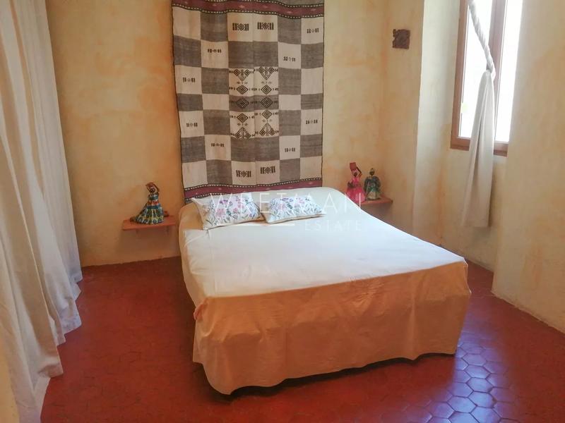 Appartement - 95 m² - 6 pièces