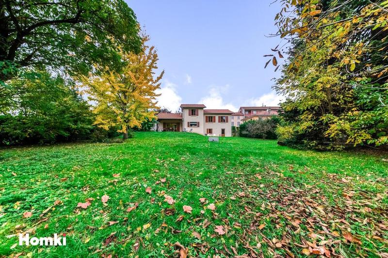 Maison - 185 m² - 6 pièces