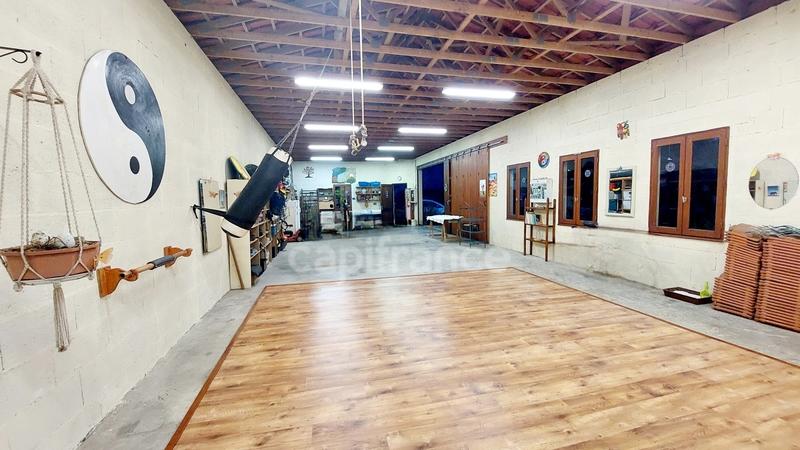 Maison - 151 m² - 6 pièces