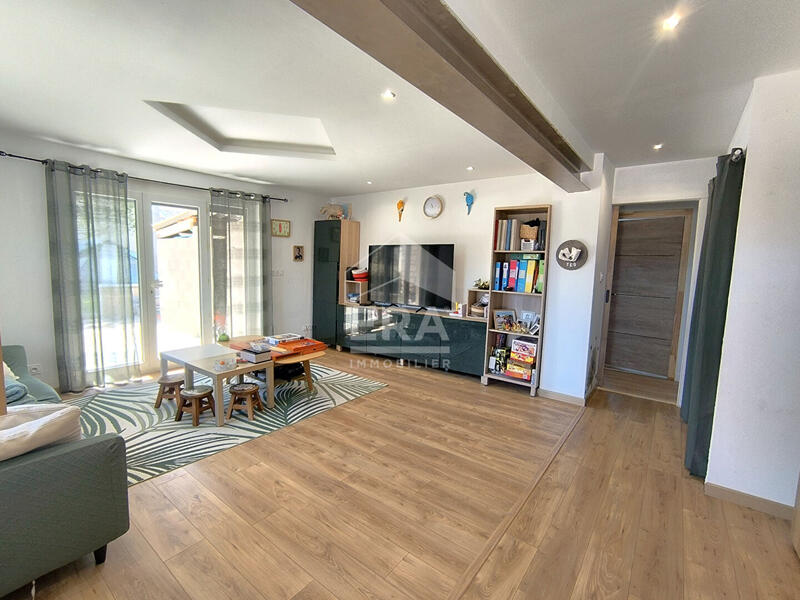 Maison - 106 m² - 7 pièces