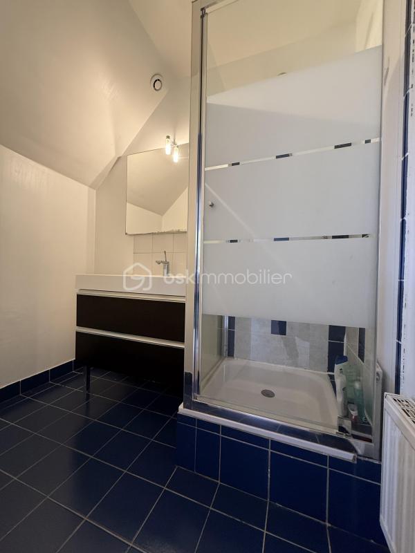 Maison - 215 m² - 7 pièces