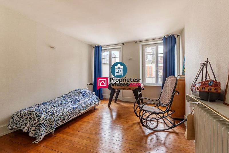 Maison - 388 m² - 15 pièces