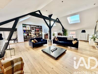 Maison - 300 m² - 7 pièces