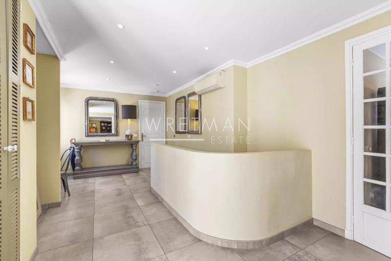 Appartement - 126 m² - 4 pièces