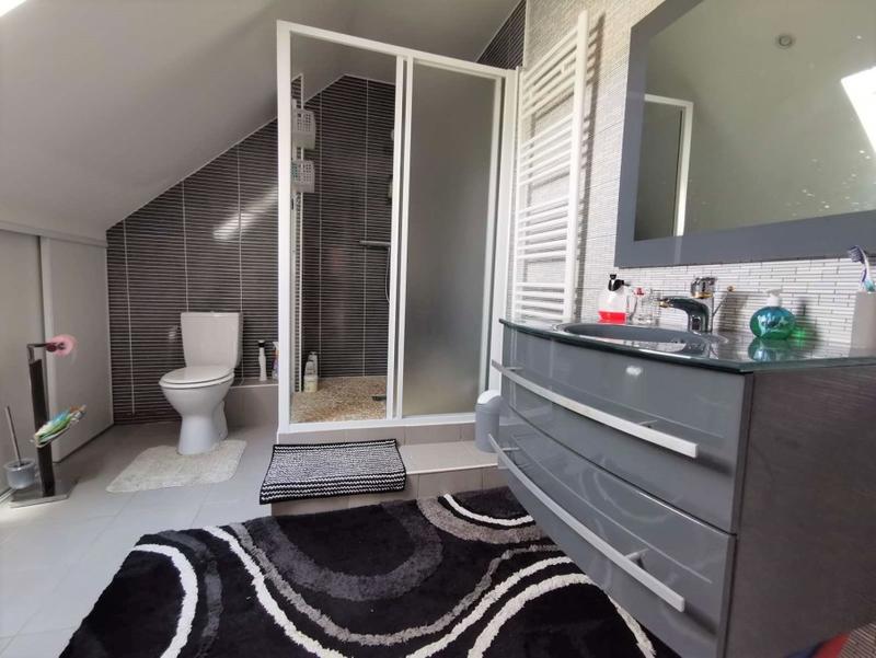 Maison - 191 m² - 7 pièces