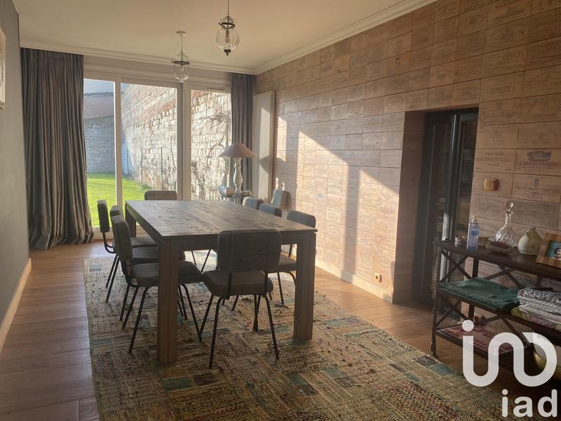 Maison de maîtres - 375 m² - 10 pièces