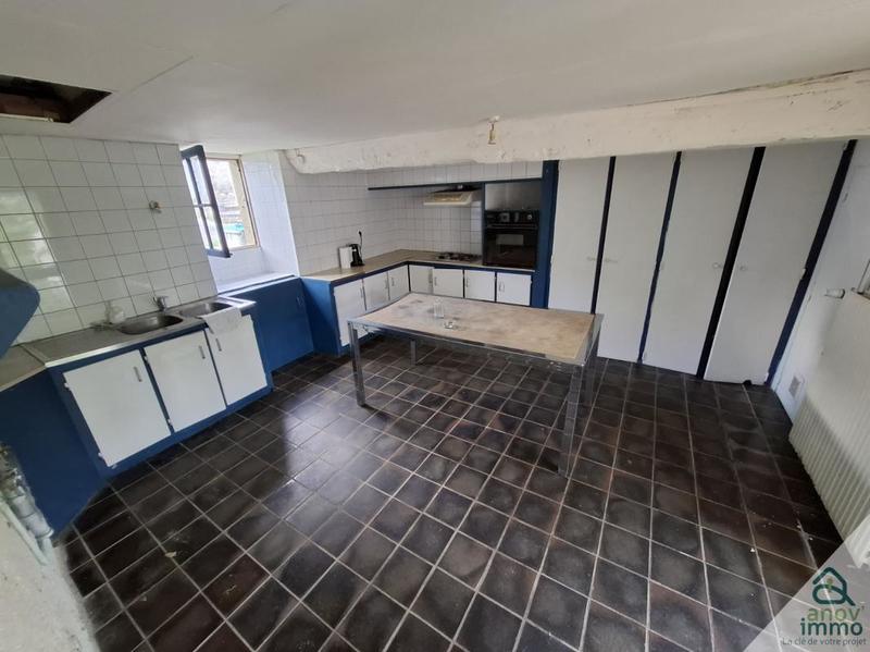 Maison - 220 m² - 7 pièces