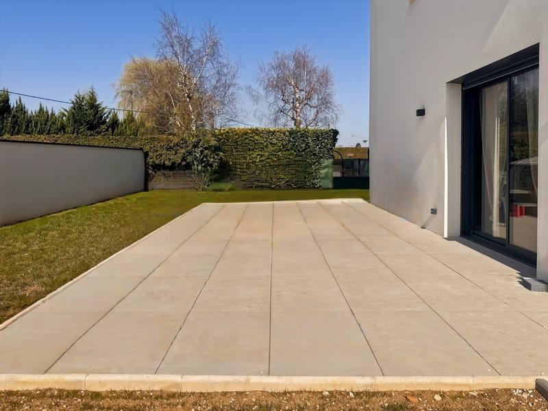 Maison - 137 m² - 5 pièces