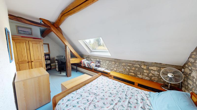 Maison en pierre - 251 m² - 10 pièces