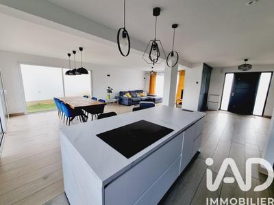 Maison - 145 m² - 6 pièces