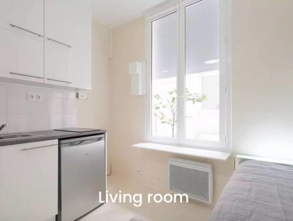 Studio - 10 m² - 1 pièce