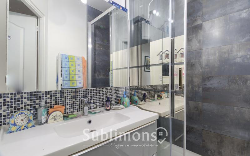 Appartement - 102 m² - 5 pièces