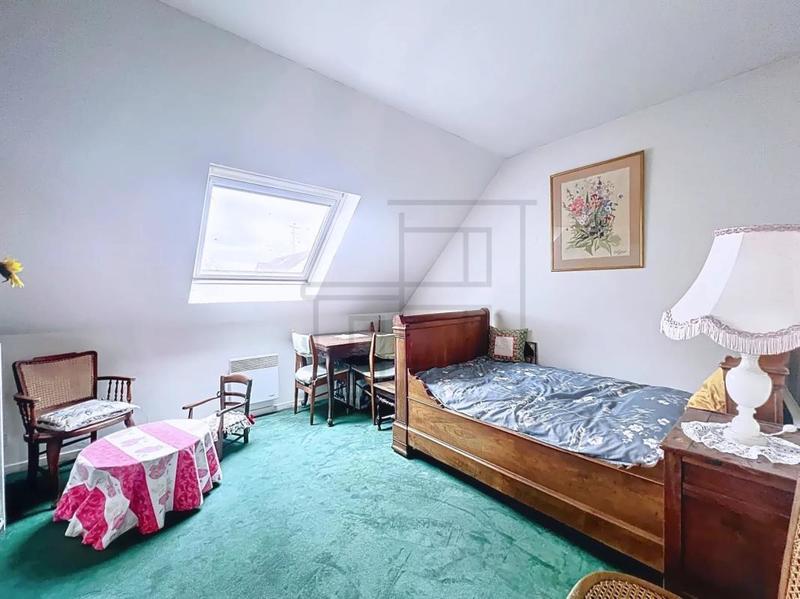 Appartement - 103 m² - 6 pièces