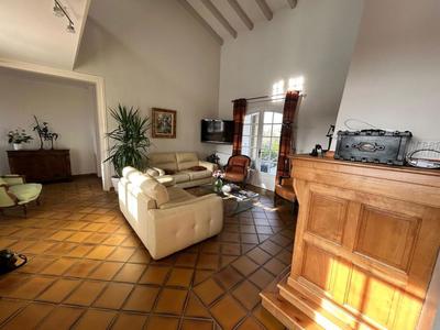 Maison - 163 m² - 7 pièces