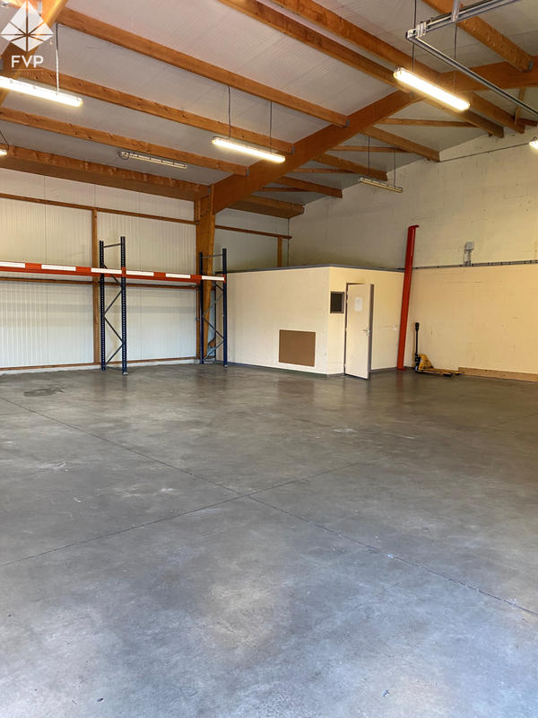 Local commercial - 335 m²