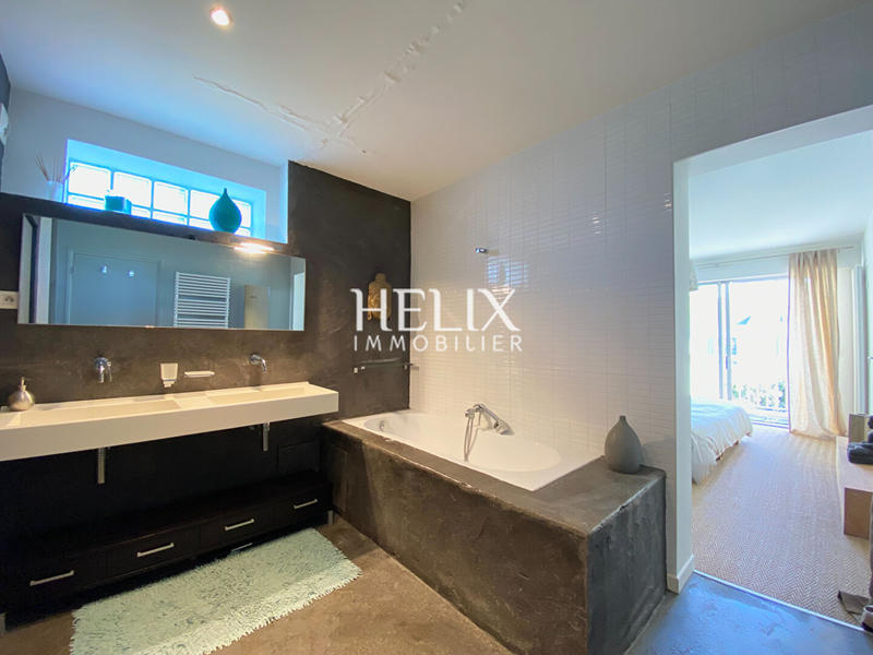 Appartement - 140 m² - 5 pièces