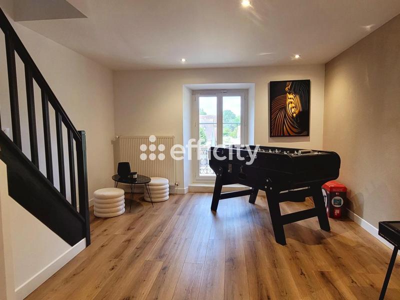 Maison - 181 m² - 6 pièces