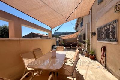 Maison - 93 m² - 4 pièces