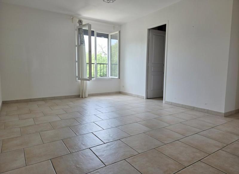 Propriété - 180 m² - 8 pièces