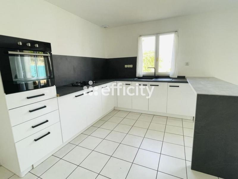 Maison - 98 m² - 4 pièces