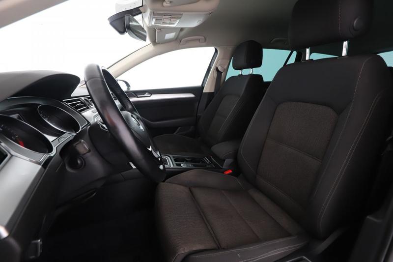 Volkswagen Passat Sw 2.0 Tdi BlueMotion Tech Confortline Dsg7 150 ch