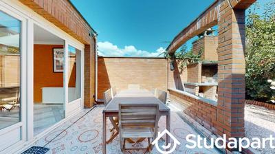 Chambre - 11 m² - 1 pièce