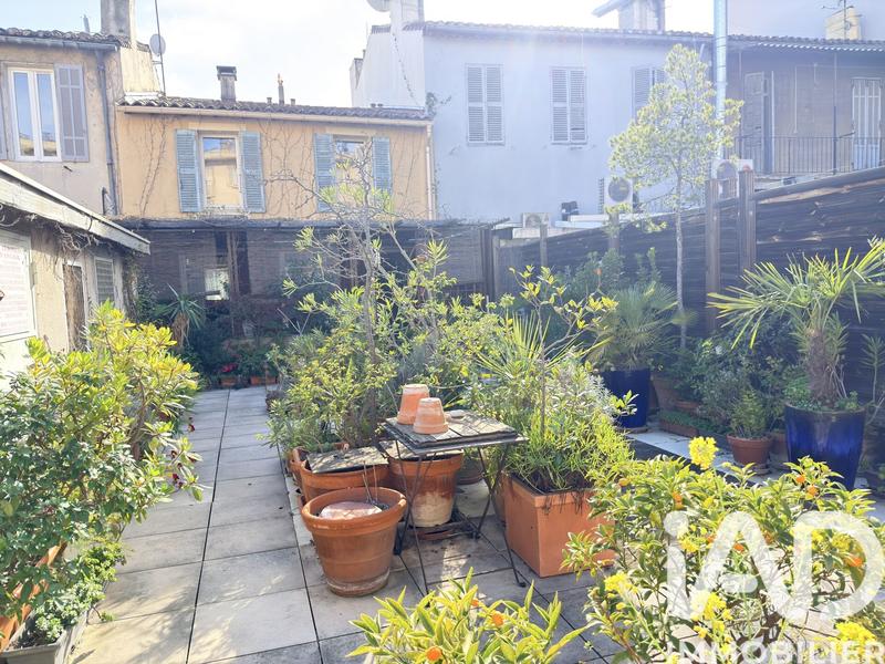 Appartement - 187 m² - 7 pièces