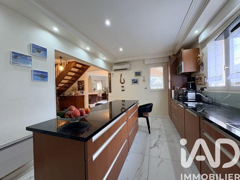 Maison - 128 m² - 4 pièces