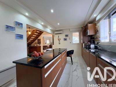 Maison - 128 m² - 4 pièces