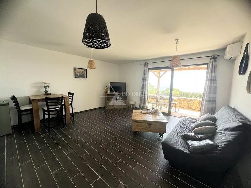 Villa - 250 m² - 6 pièces