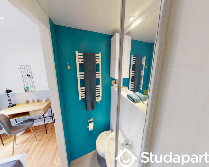 Chambre - 120 m² - 1 pièce