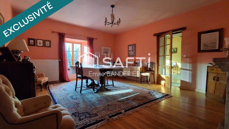 Maison - 234 m² - 6 pièces