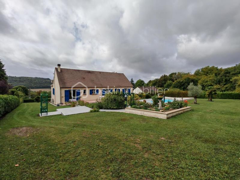 Maison - 269 m² - 8 pièces