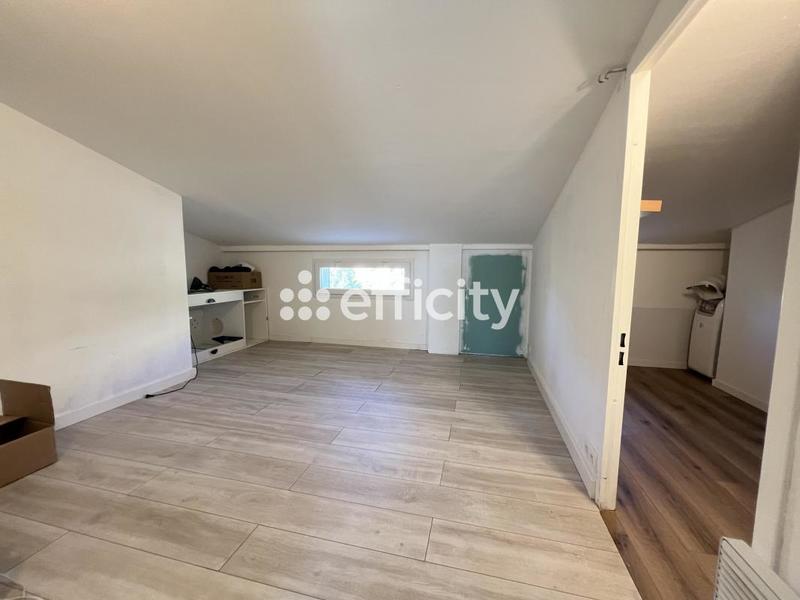 Maison - 104 m² - 5 pièces