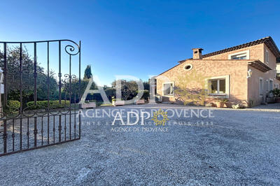 Maison - 174 m² - 4 pièces