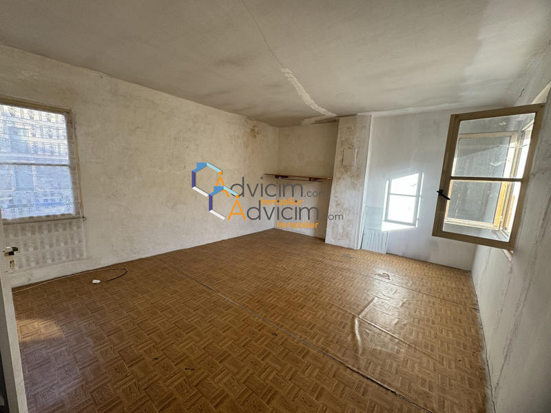 Maison - 100 m² - 3 pièces