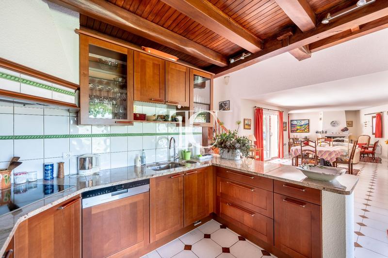 Villa - 145 m² - 7 pièces